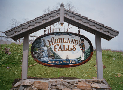 "Highland Fall" town sign by Clay Boone